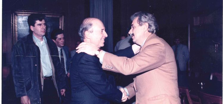 Αμέσως μετά την εκλογή του Κ.Σημίτη ως Πρωθυπουργού από την Κοινοβουλευτική ομάδα του ΠΑΣΟΚ (18/1/1996)